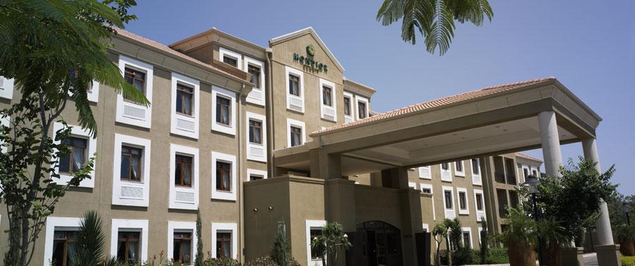 Peermont Mondior Hotel Габороне Экстерьер фото