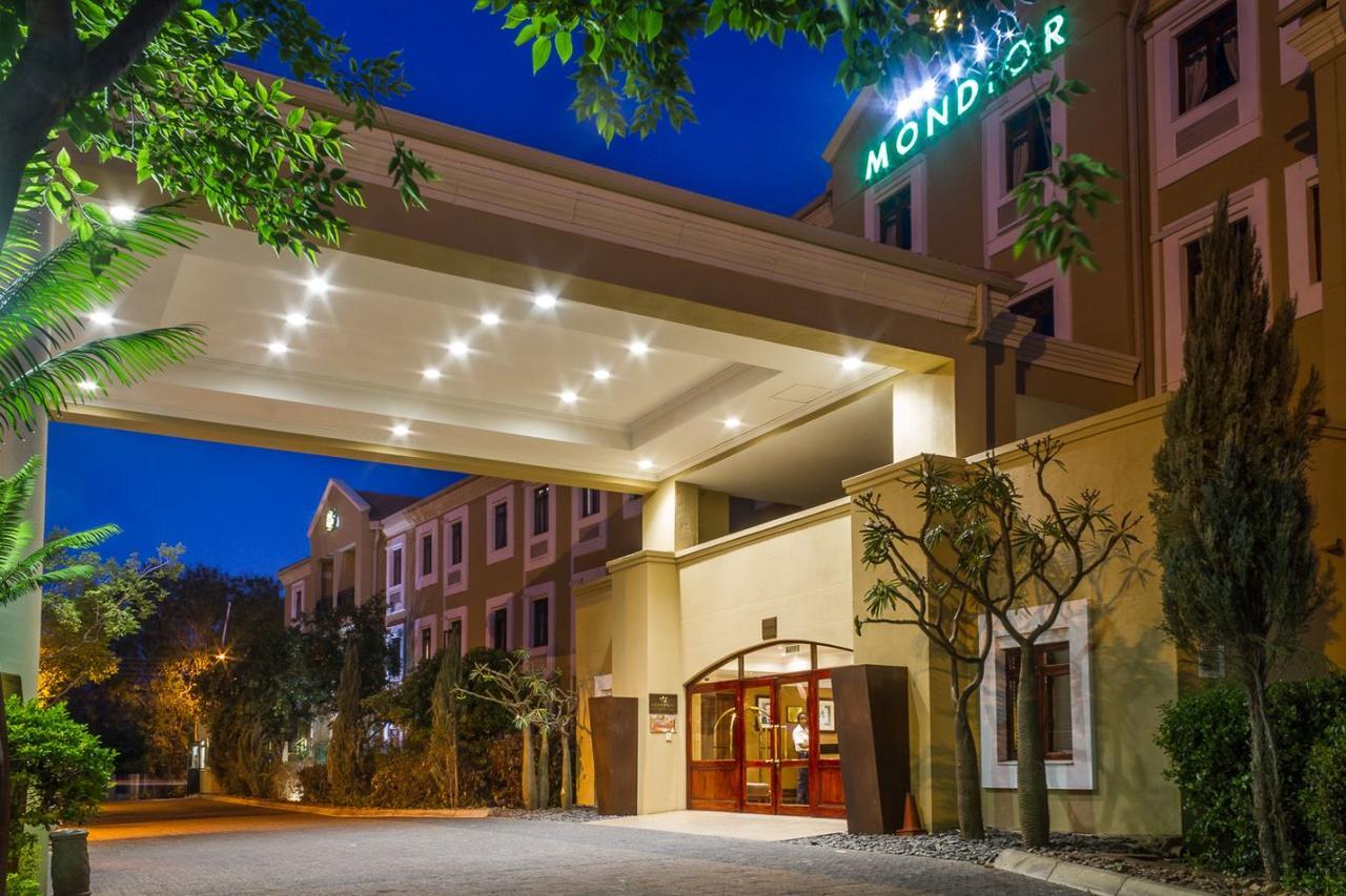 Peermont Mondior Hotel Габороне Экстерьер фото